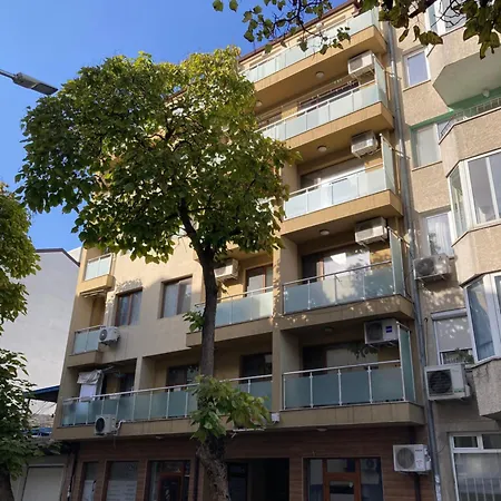 Le Petit Escape Varna