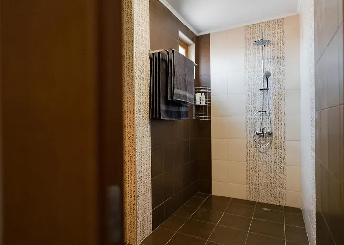 Le Petit Escape Apartment Warna